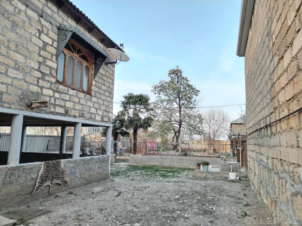 Satılır, həyət evi/villa