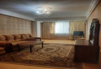 Kiraye ayliq 2 otaqli yeni tikili Bakı Telnov kucesi38