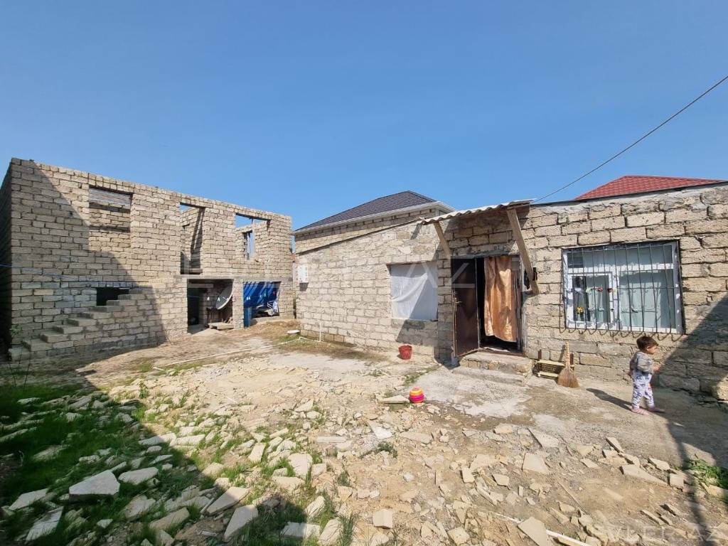 Satılır, həyət evi/villa