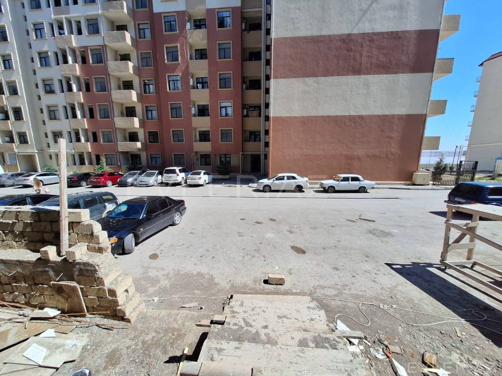 Satılır, yeni tikili