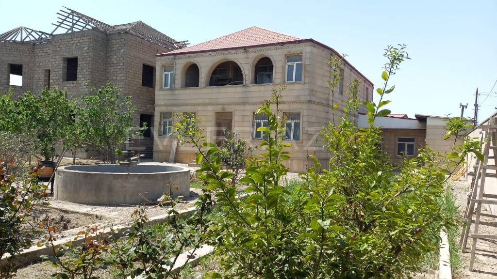 Satılır, həyət evi/villa