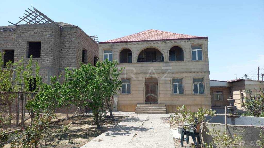 Satılır, həyət evi/villa