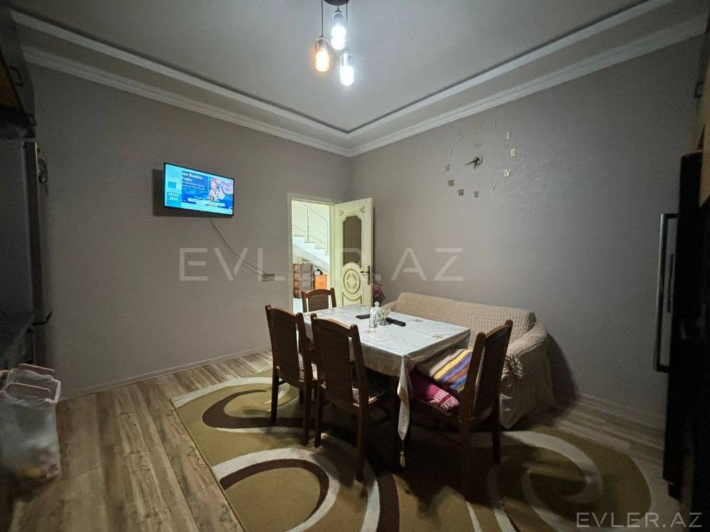 Satılır, həyət evi/villa