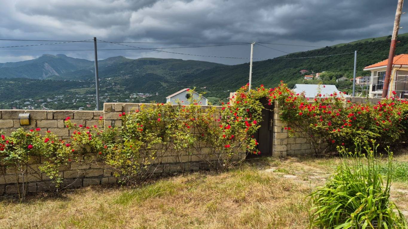 Satılır, həyət evi/villa