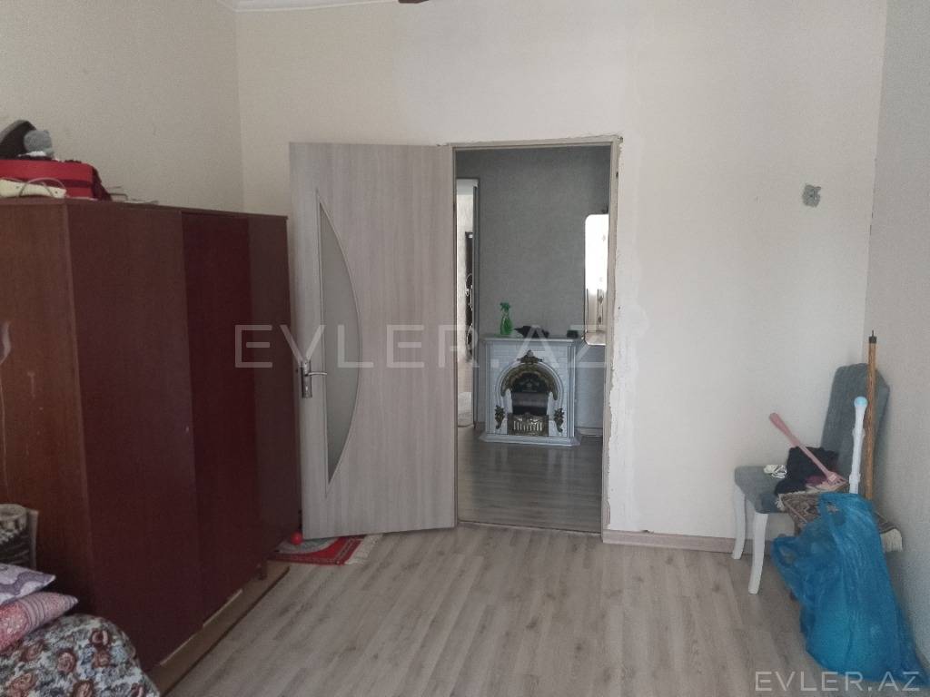 Satılır, köhnə tikili