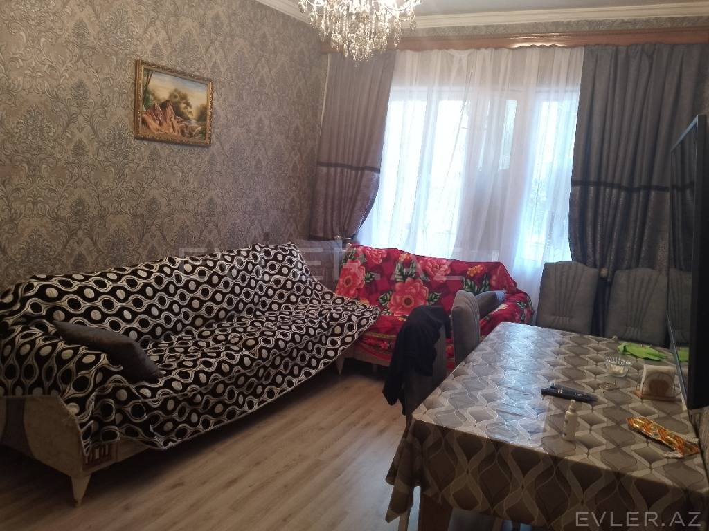 Satılır, köhnə tikili