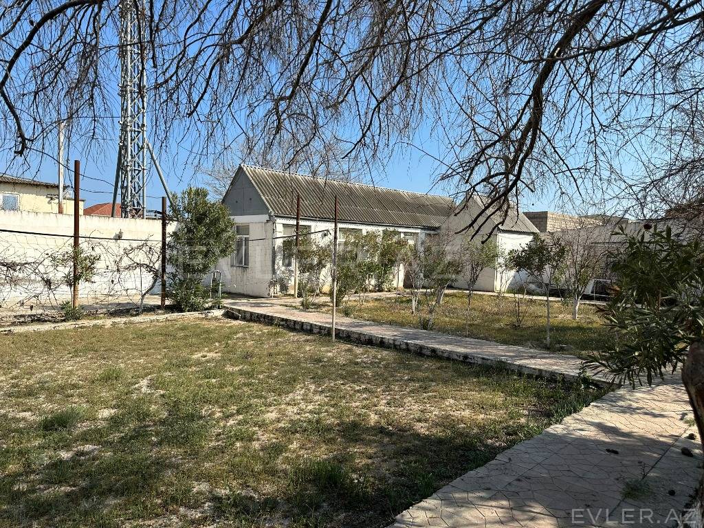 Satılır, bağ evi