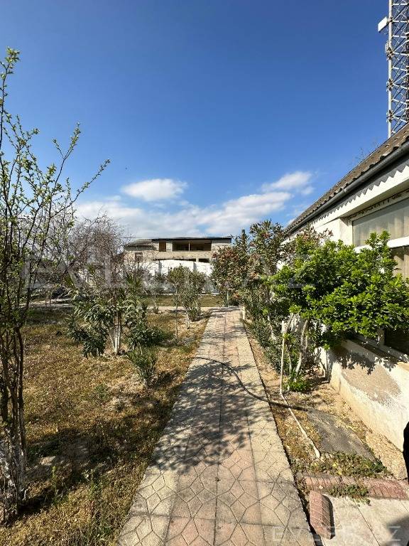 Satılır, bağ evi