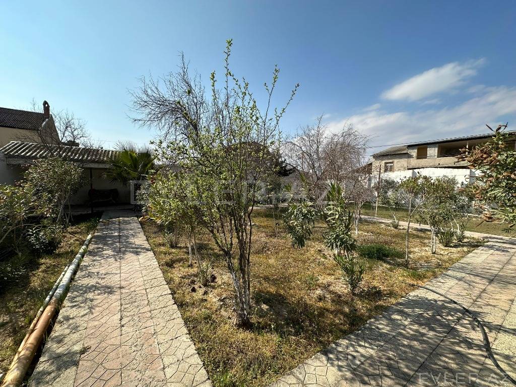 Satılır, bağ evi