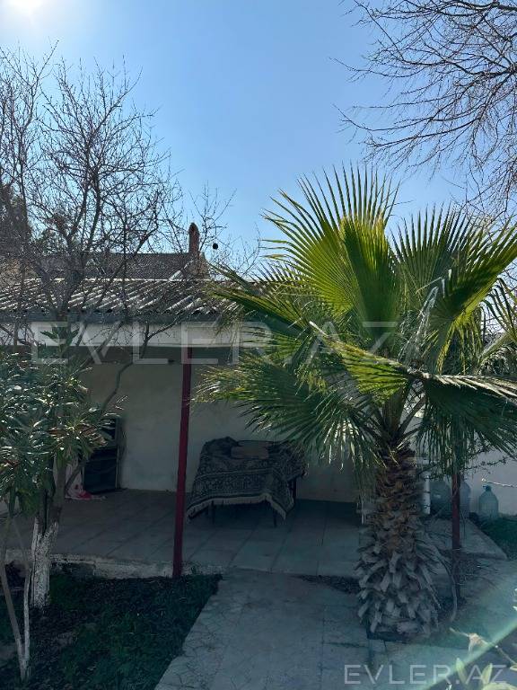 Satılır, bağ evi