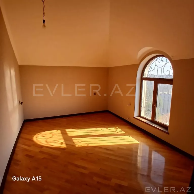 Satılır, həyət evi/villa