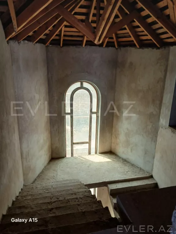 Satılır, həyət evi/villa