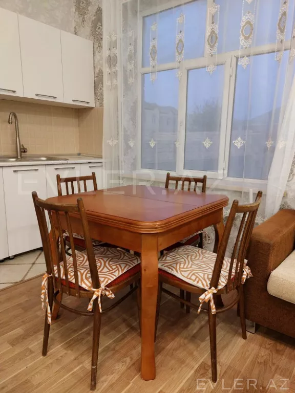 Aylıq, həyət evi/villa
