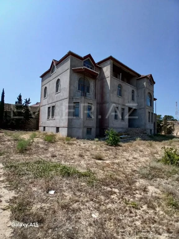 Satılır, həyət evi/villa