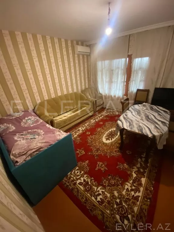 Satılır, köhnə tikili
