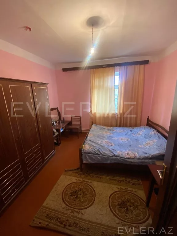 Satılır, köhnə tikili