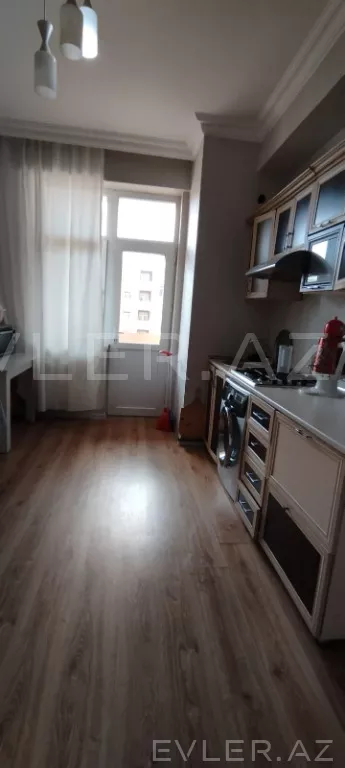 Satılır, yeni tikili