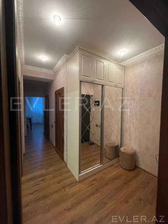 Satılır, yeni tikili