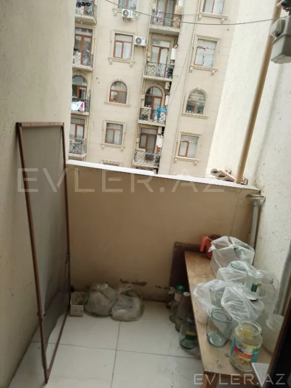 Satılır, yeni tikili