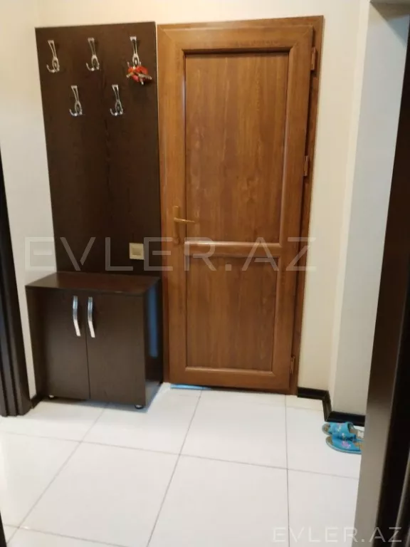 Satılır, yeni tikili
