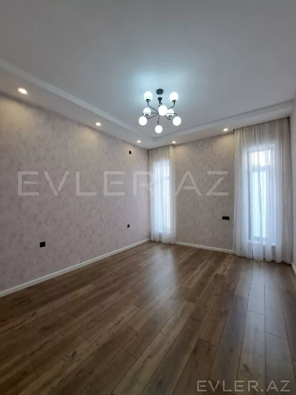 Satılır, həyət evi/villa