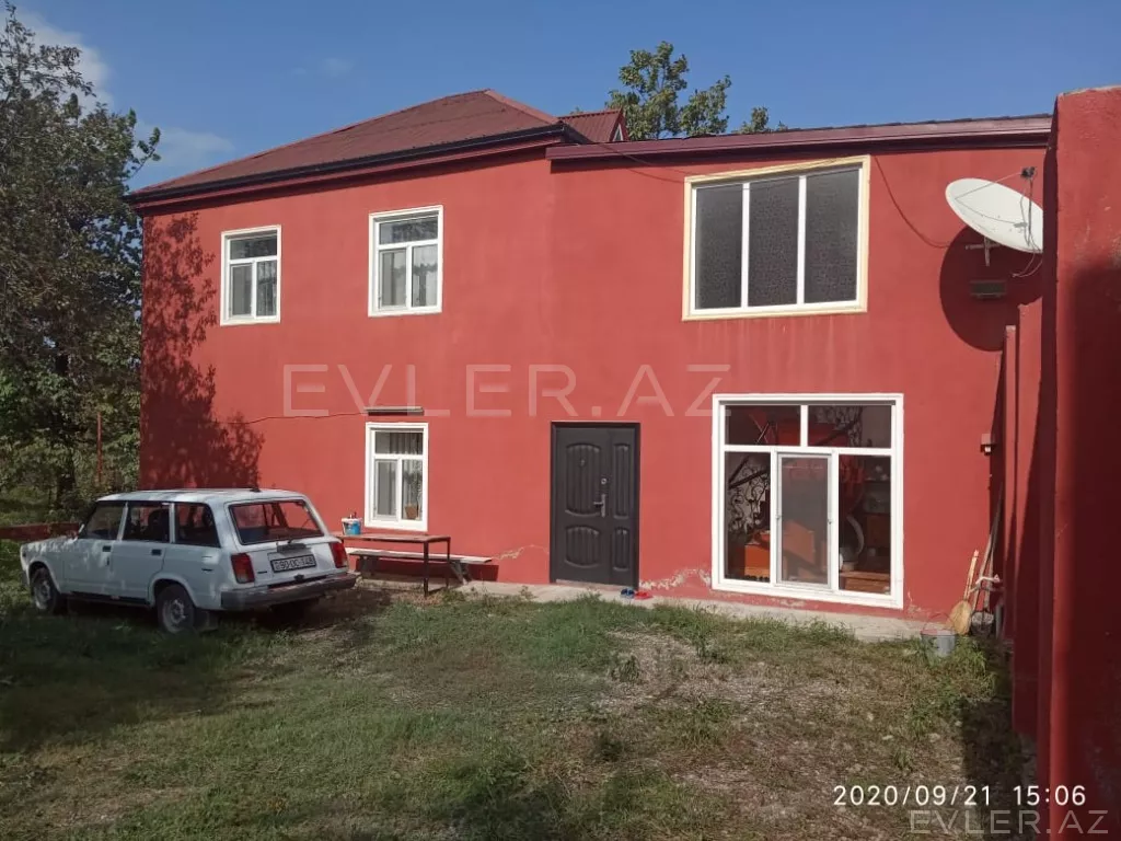 Satılır, həyət evi/villa