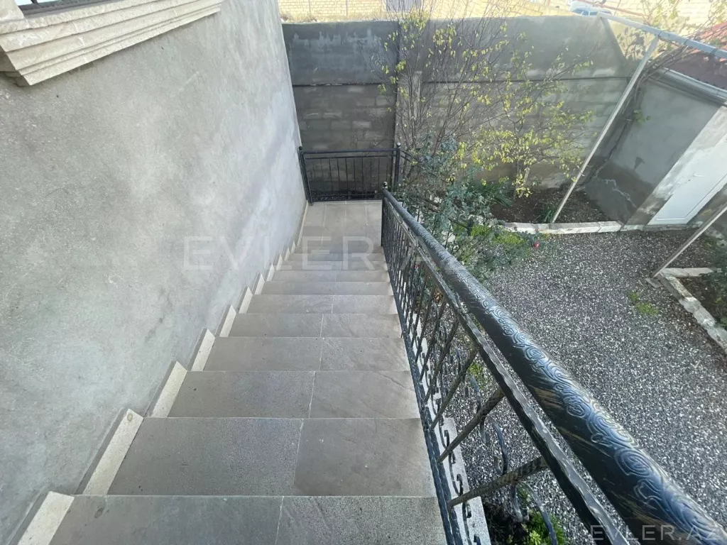 Satılır, bağ evi