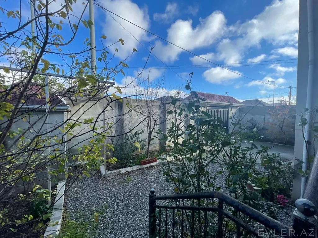 Satılır, bağ evi