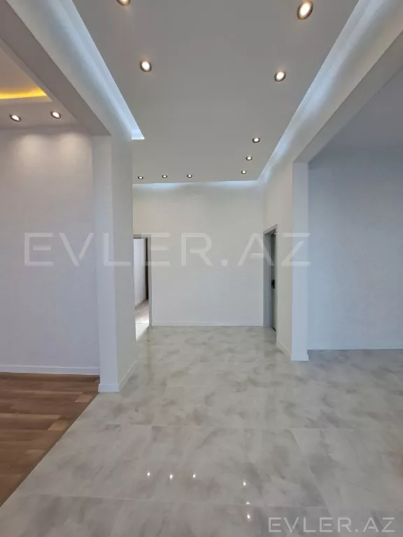 Satılır, həyət evi/villa