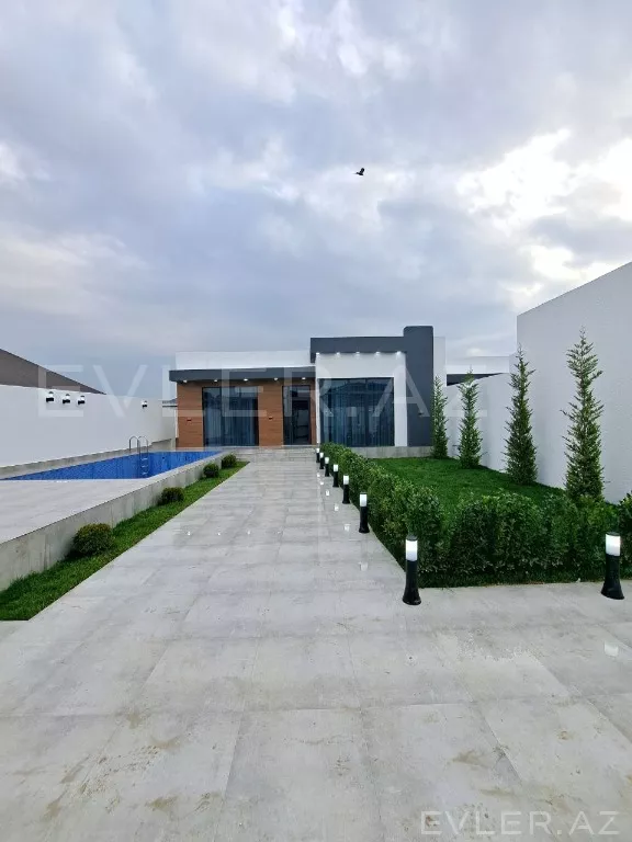 Satılır, həyət evi/villa