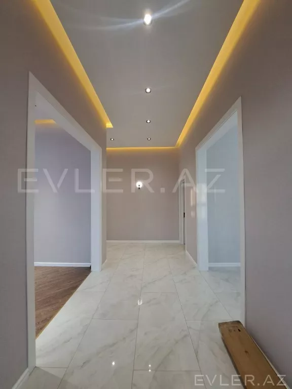 Satılır, həyət evi/villa