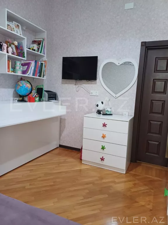 Satılır, yeni tikili