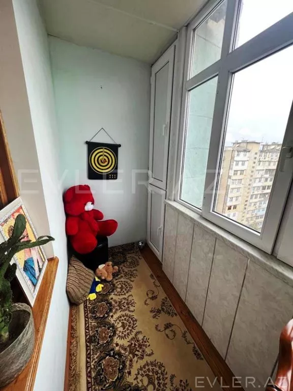 Satılır, köhnə tikili