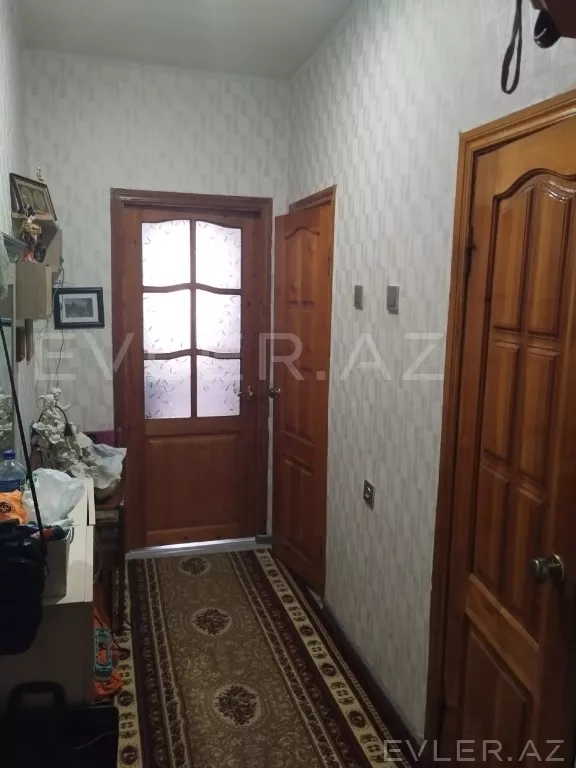 Satılır, köhnə tikili