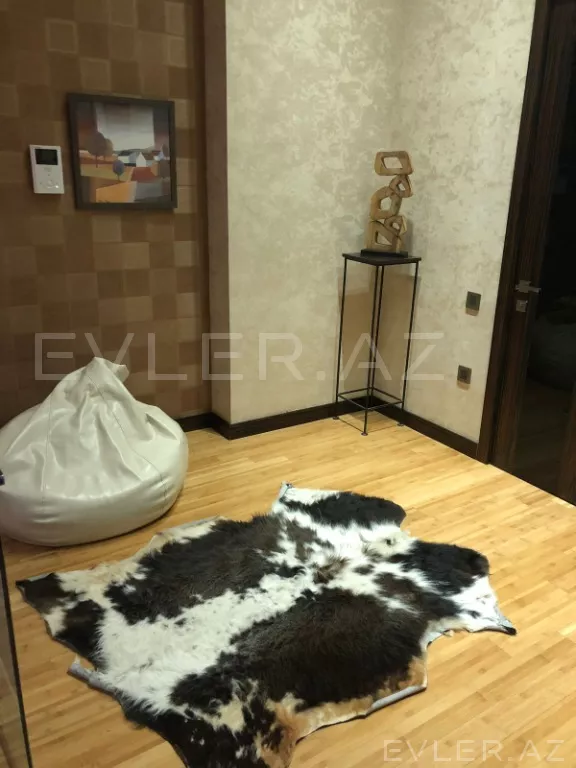 Satılır, yeni tikili