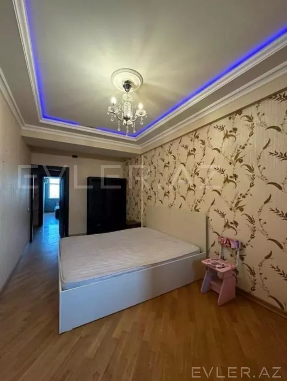 Satılır, yeni tikili