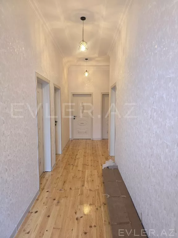 Satılır, həyət evi/villa