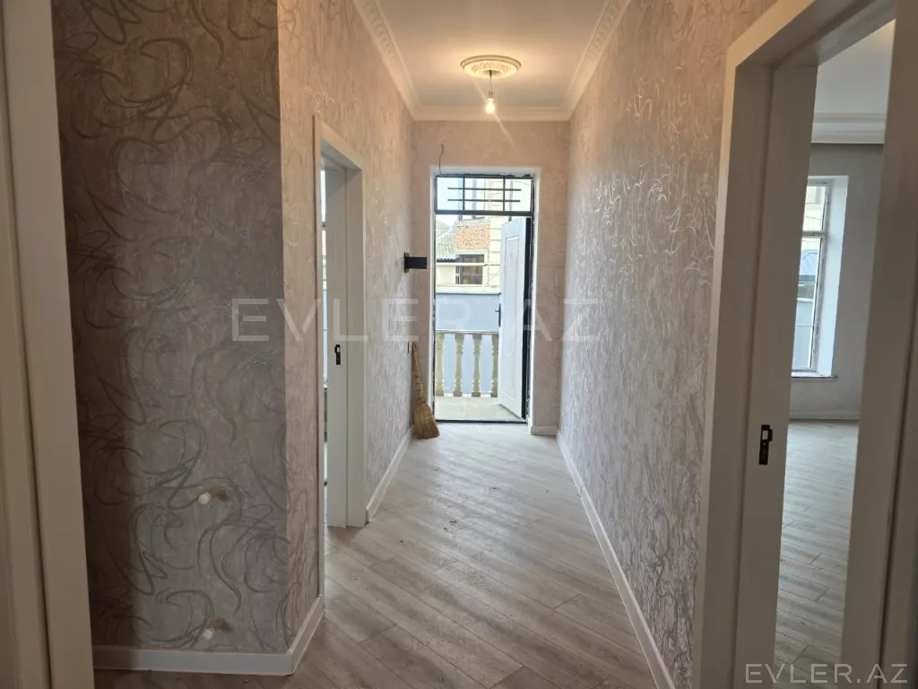 Satılır, həyət evi/villa