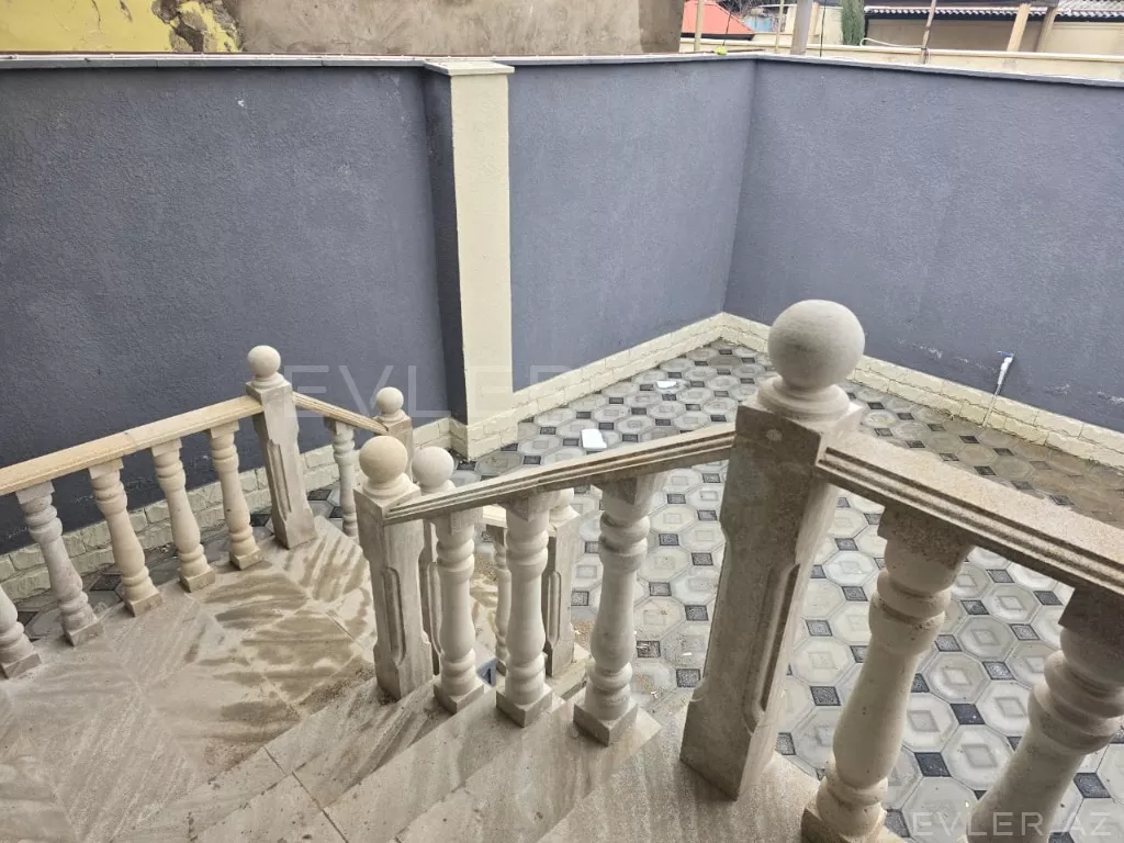 Satılır, həyət evi/villa