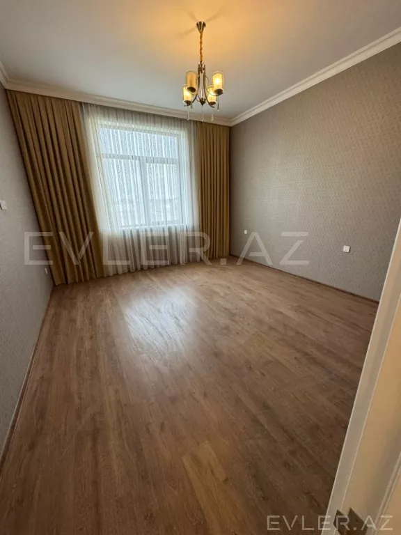 Satılır, həyət evi/villa