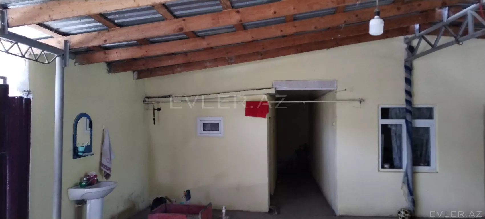 Satılır, həyət evi/villa