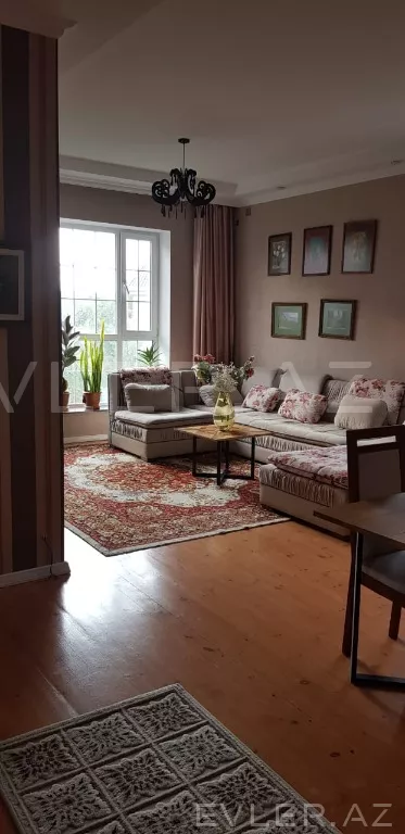 Satılır, həyət evi/villa