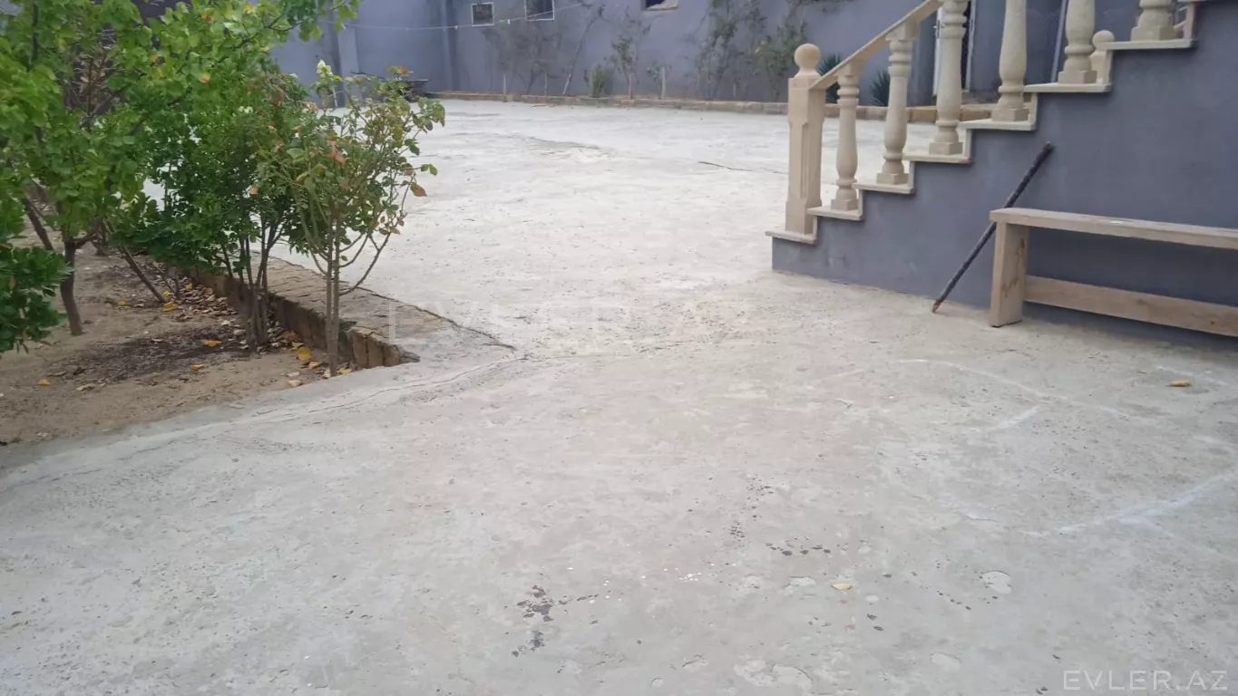 Satılır, həyət evi/villa