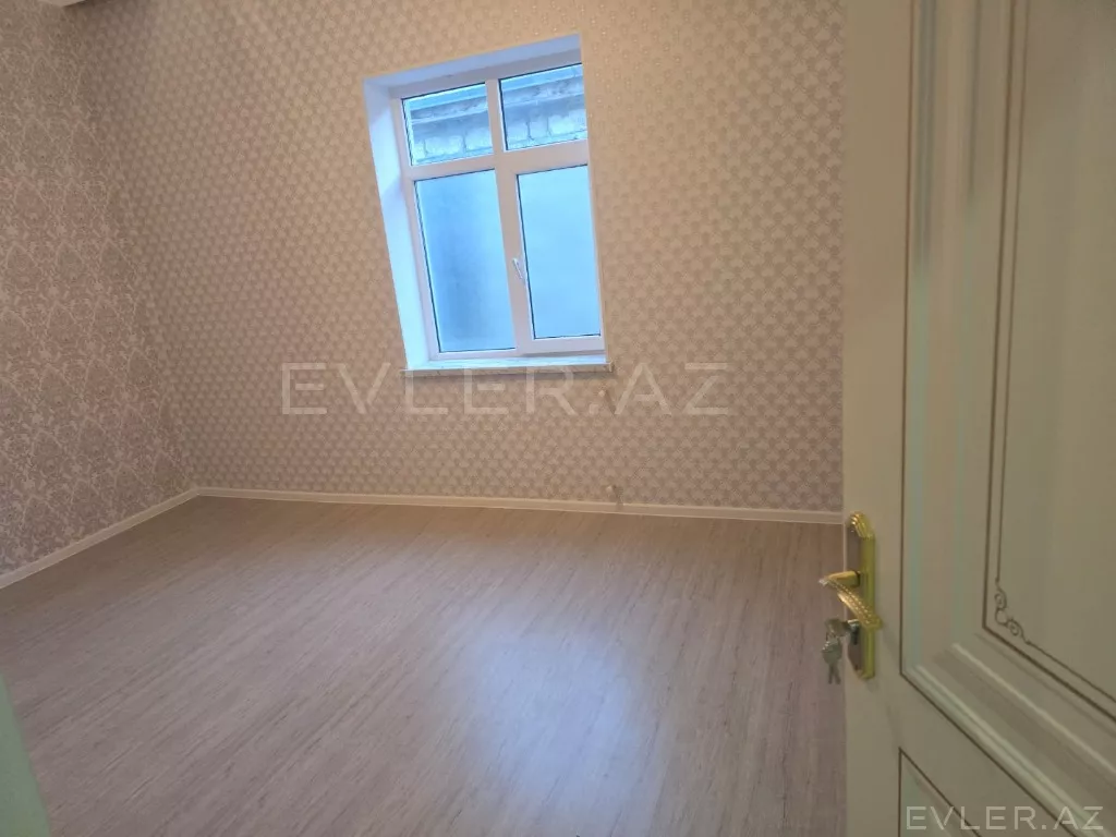 Satılır, həyət evi/villa