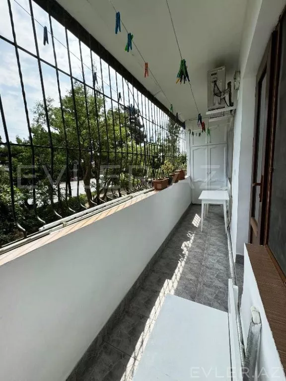 Satılır, köhnə tikili