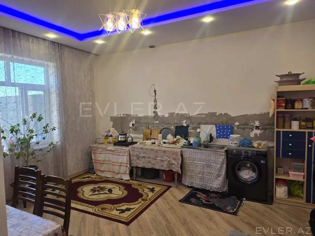 Satılır, həyət evi/villa