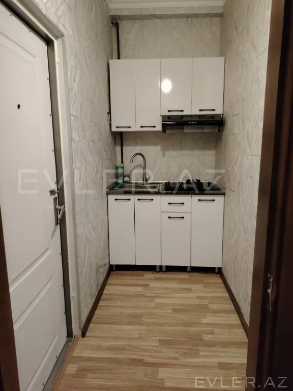 Satılır, köhnə tikili