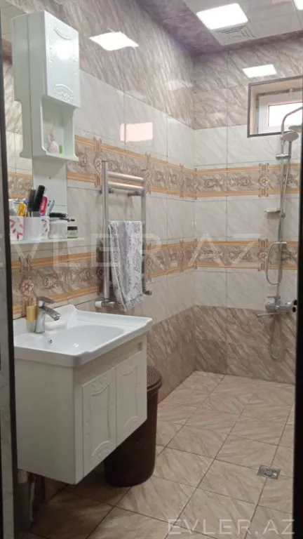 Satılır, həyət evi/villa