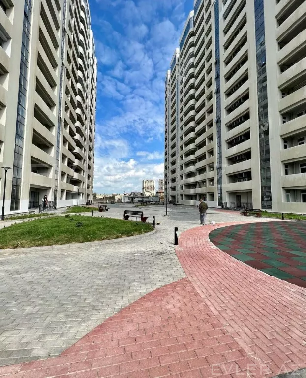 Satılır, yeni tikili