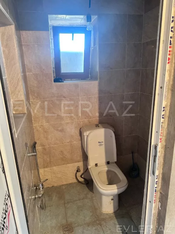 Satılır, həyət evi/villa